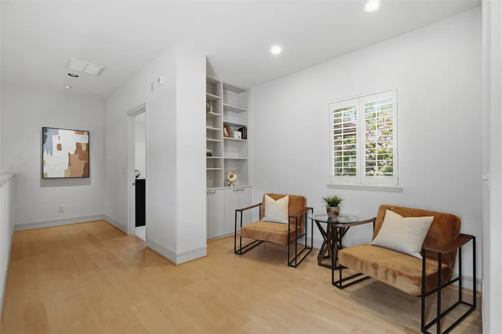 5211 Miller Avenue Dallas, TX 75206