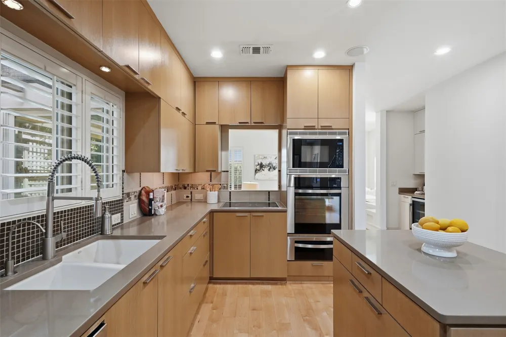5211 Miller Avenue Dallas, TX 75206