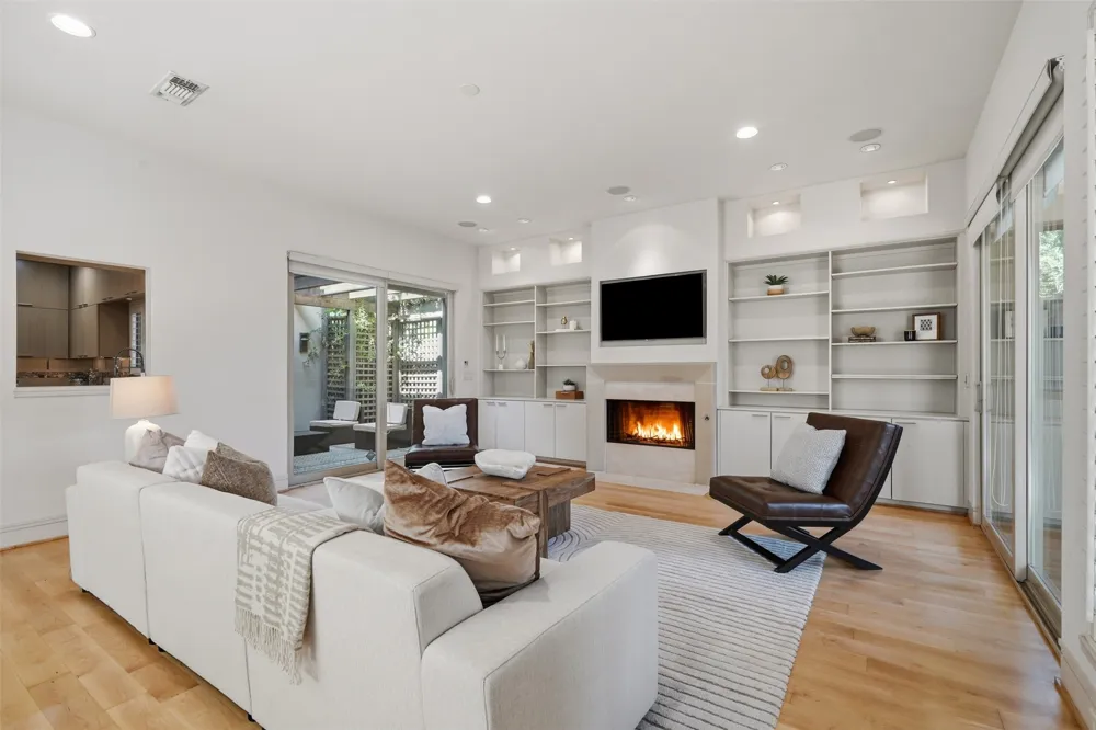 5211 Miller Avenue Dallas, TX 75206