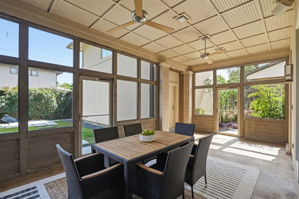 5211 Miller Avenue Dallas, TX 75206