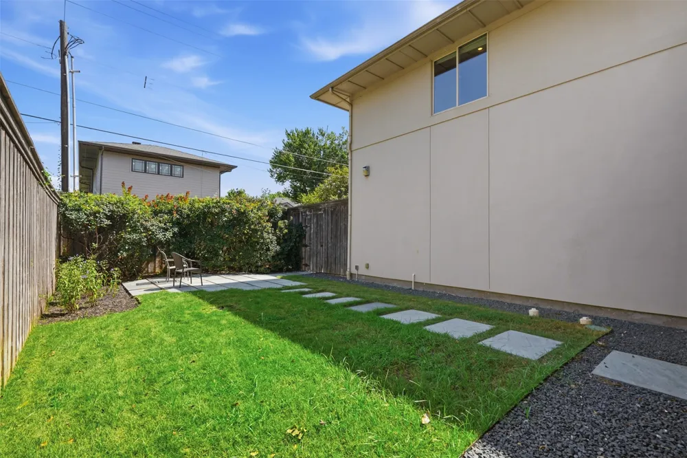 5211 Miller Avenue Dallas, TX 75206