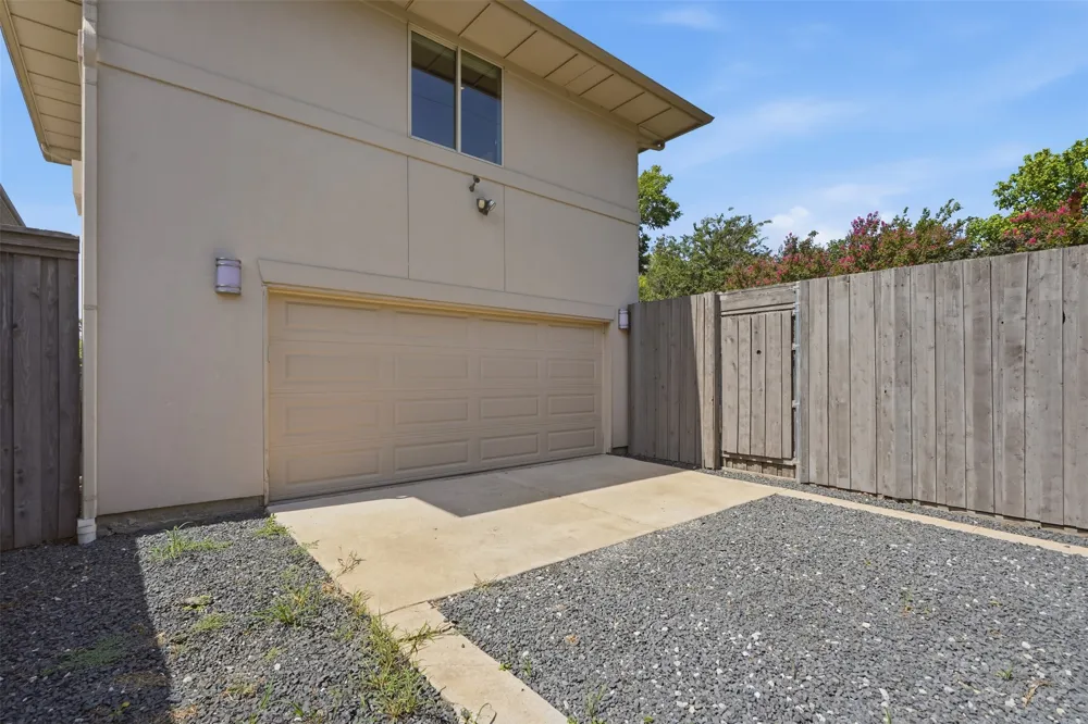 5211 Miller Avenue Dallas, TX 75206