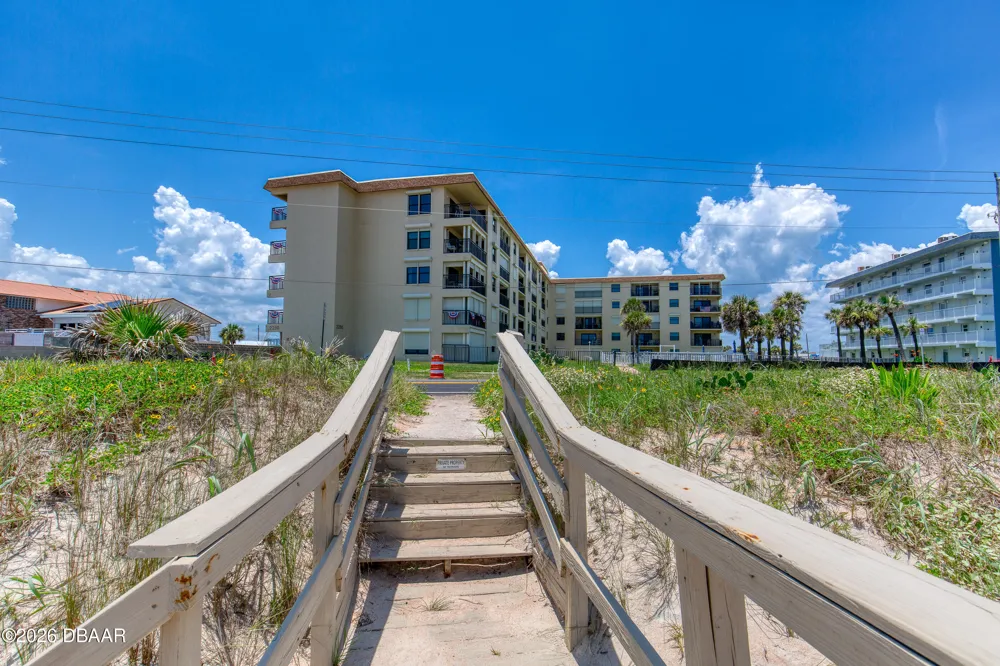 2290 Ocean Shore Boulevard #207 Ormond Beach, FL 32176