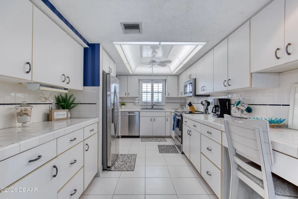 2290 Ocean Shore Boulevard #207 Ormond Beach, FL 32176