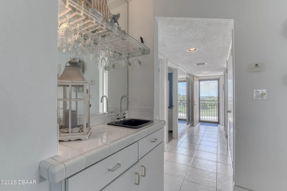 2290 Ocean Shore Boulevard #207 Ormond Beach, FL 32176
