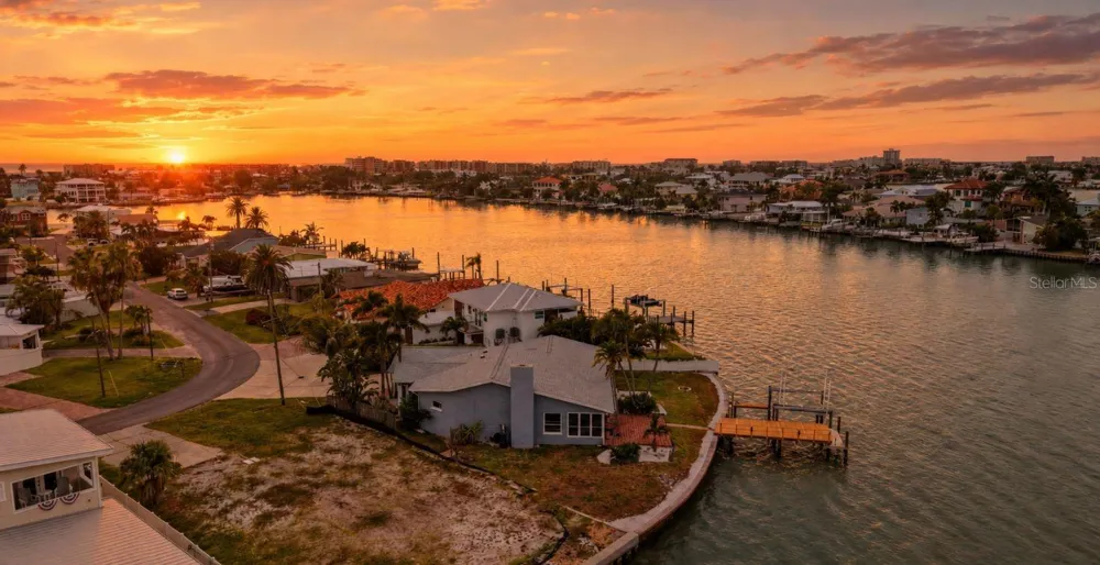 16115 4TH STREET E Redington Beach, FL 33708