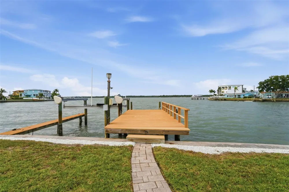 16115 4TH STREET E Redington Beach, FL 33708