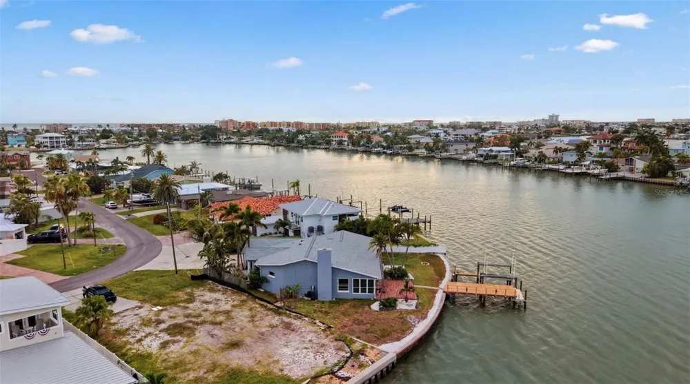 16115 4TH STREET E Redington Beach, FL 33708