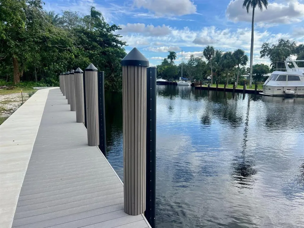 333 SW 14th Way Fort Lauderdale, FL 33312