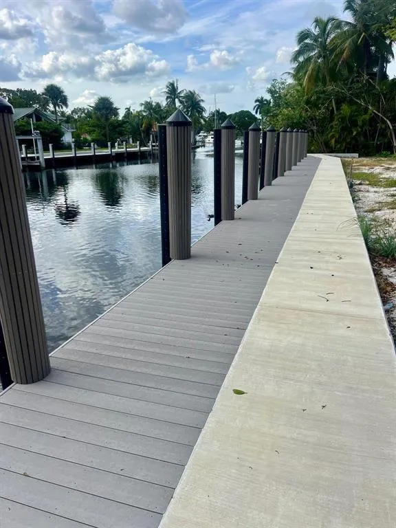 333 SW 14th Way Fort Lauderdale, FL 33312
