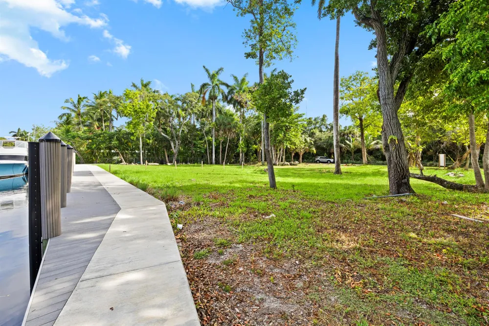 333 SW 14th Way Fort Lauderdale, FL 33312