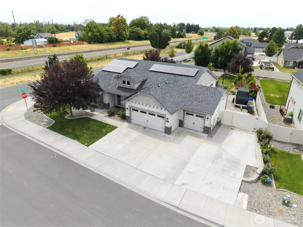 1396 Caprio Loop Walla Walla, WA 99362