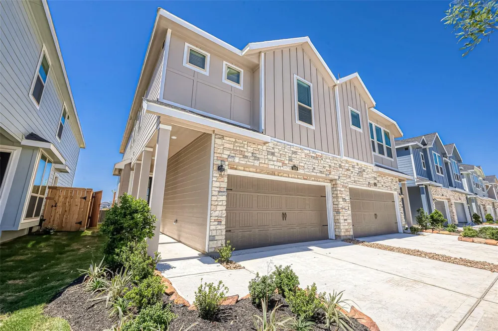 5554 Amber Brook Lane Fulshear, TX 77441