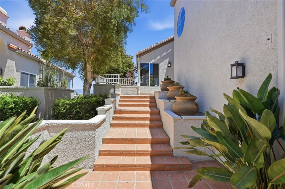 10 Toulon Laguna Niguel, CA 92677