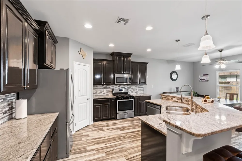 2217 Torrente Drive Corpus Christi, TX 78414