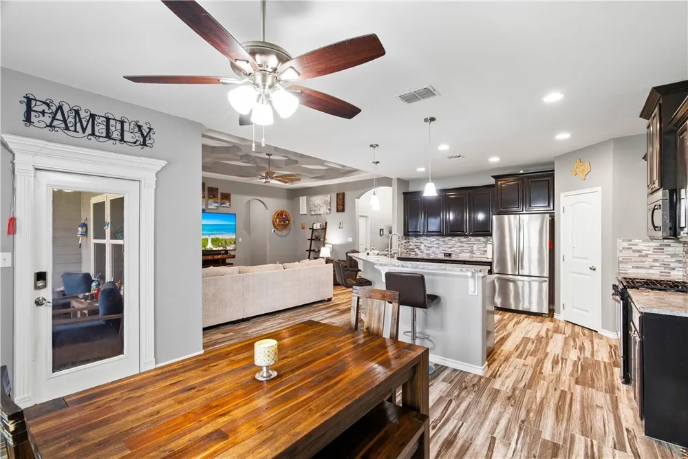 2217 Torrente Drive Corpus Christi, TX 78414