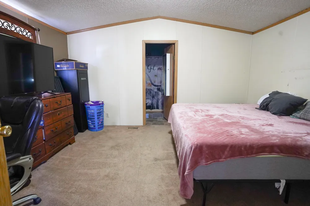 12717 S Grey Court Wayland, MI 49348