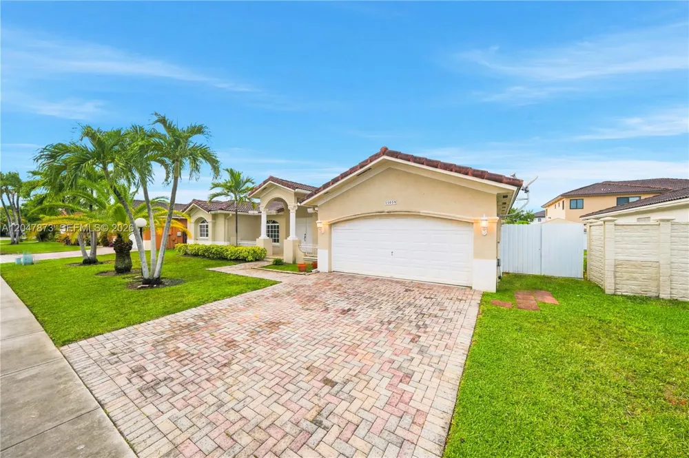 15059 SW 33rd Ter Miami, FL 33185