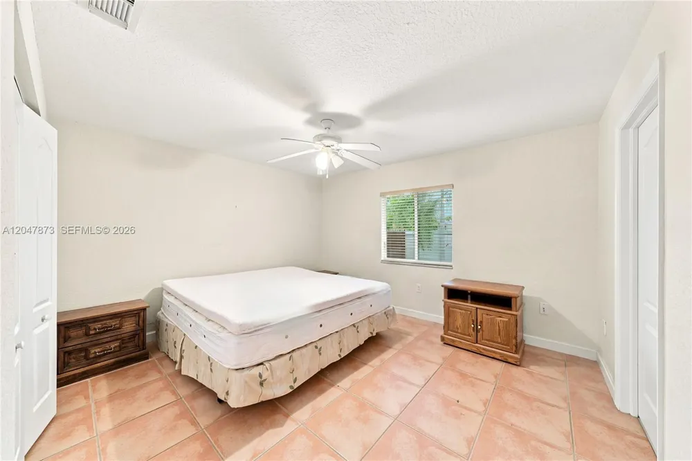 15059 SW 33rd Ter Miami, FL 33185