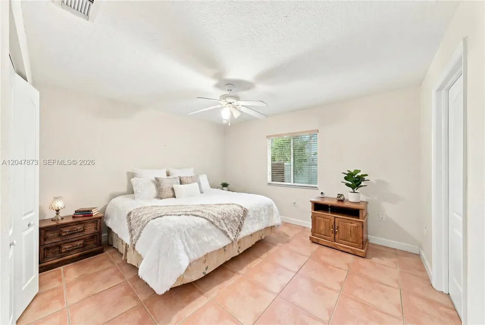 15059 SW 33rd Ter Miami, FL 33185