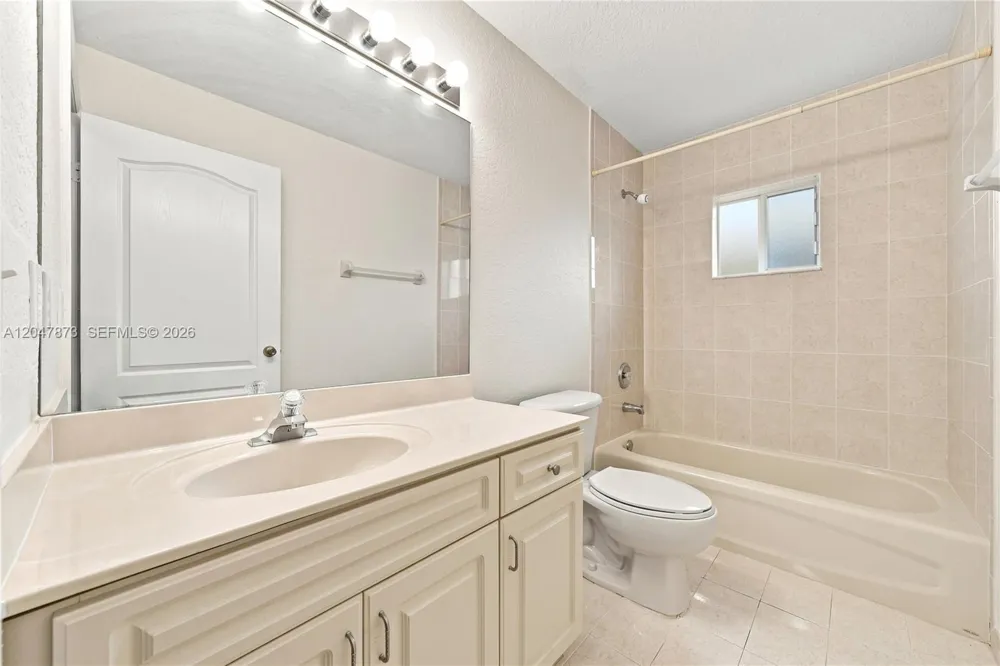 15059 SW 33rd Ter Miami, FL 33185