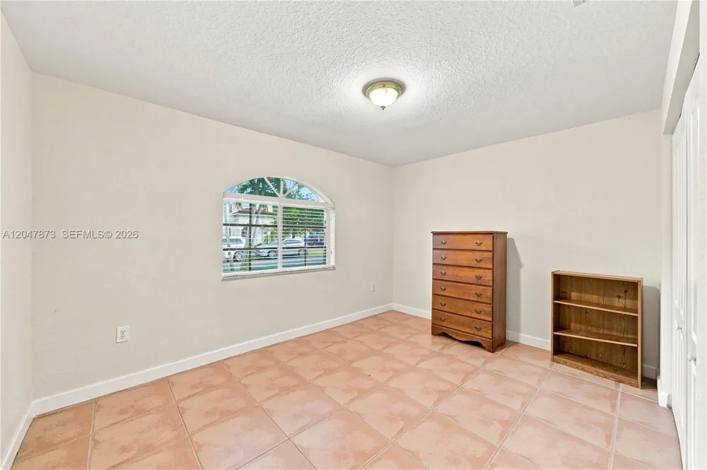 15059 SW 33rd Ter Miami, FL 33185