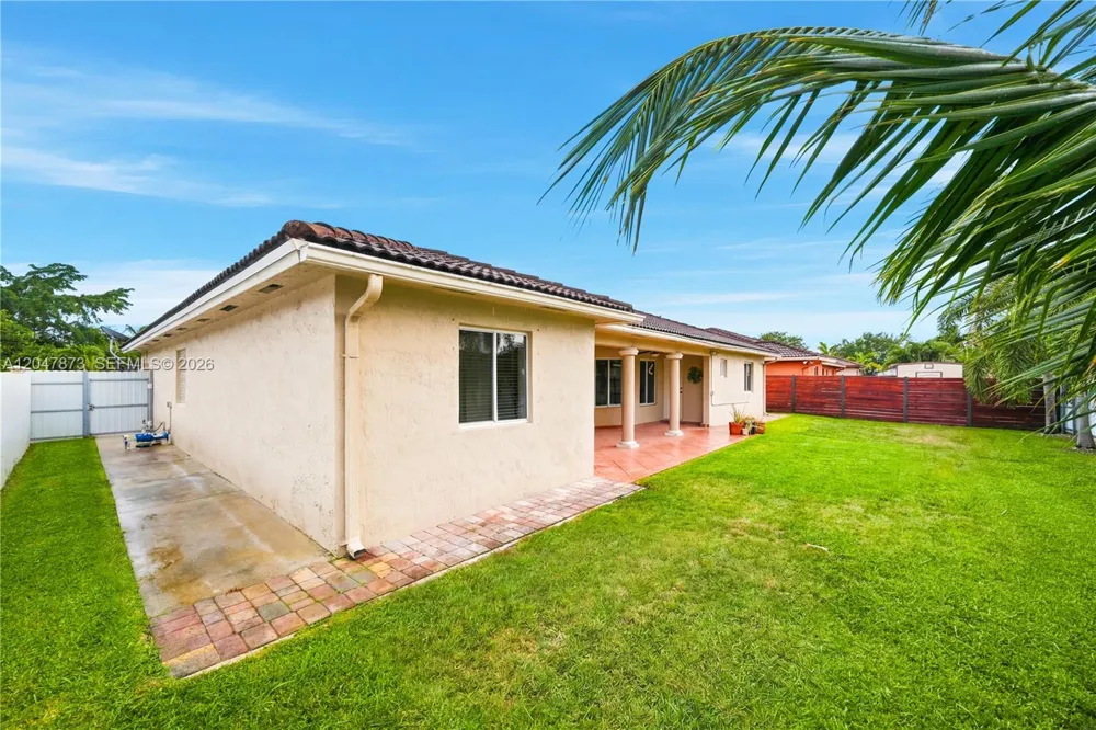 15059 SW 33rd Ter Miami, FL 33185