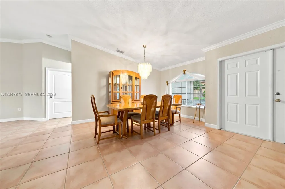 15059 SW 33rd Ter Miami, FL 33185