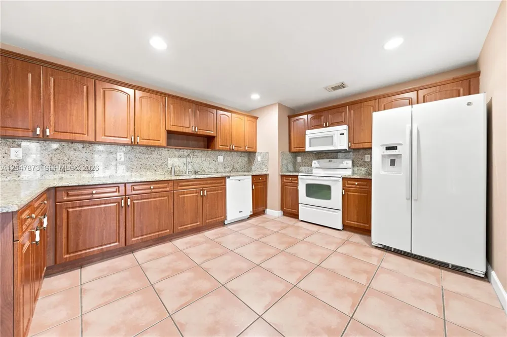 15059 SW 33rd Ter Miami, FL 33185