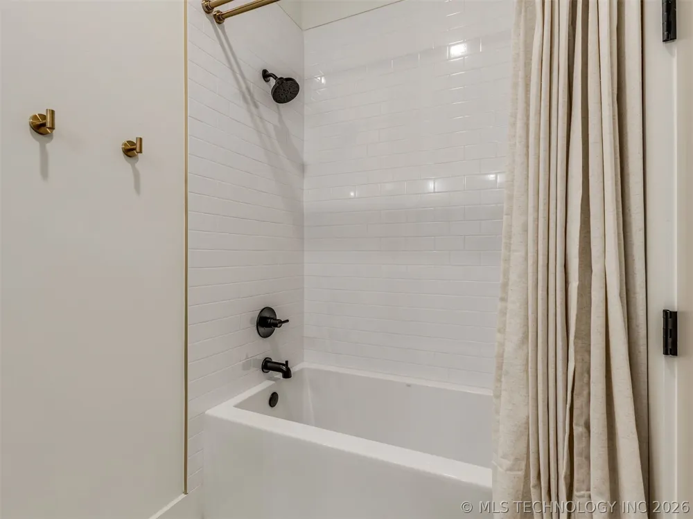 125 Heritage Lane Stigler, OK 74462