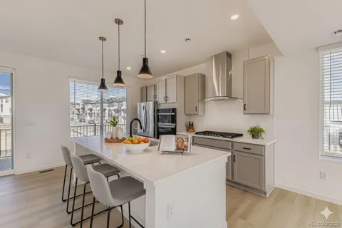 1573 Alcott Way