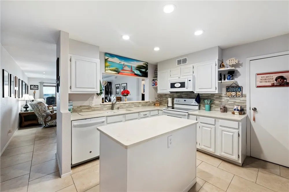 5973 State Highway 361 #210 Port Aransas, TX 78373