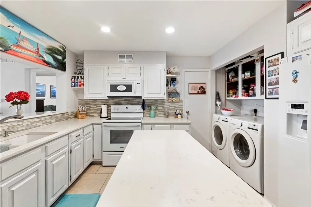 5973 State Highway 361 #210 Port Aransas, TX 78373