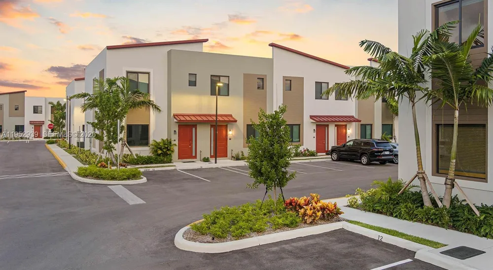 1001 NE 58th St #A Oakland Park, FL 33334