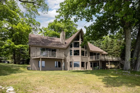 7953 S Glen Lake Road