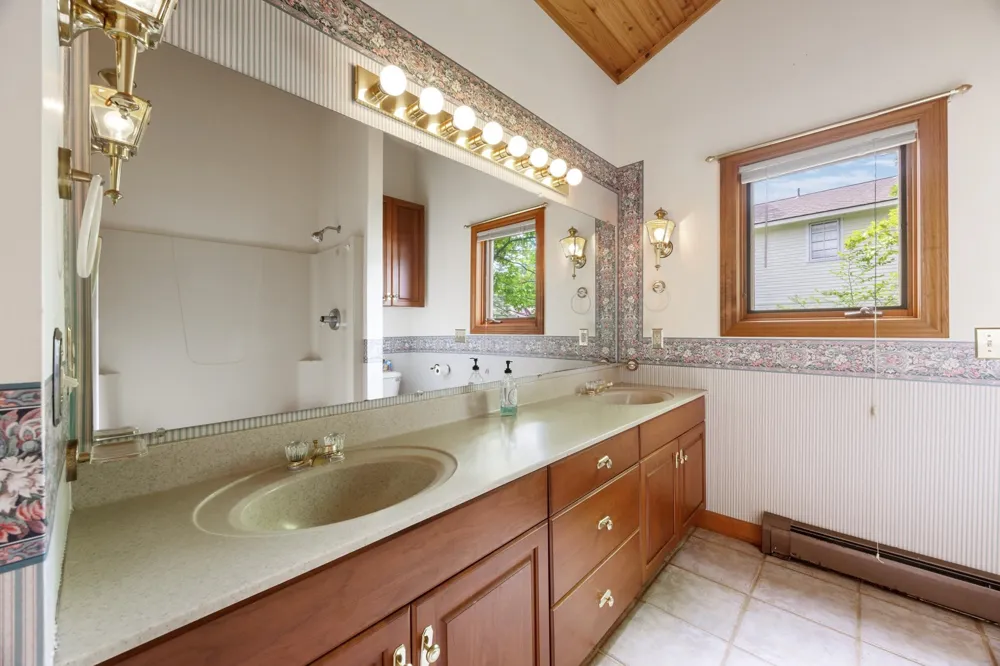 7953 S Glen Lake Road Glen Arbor Township, MI 49636