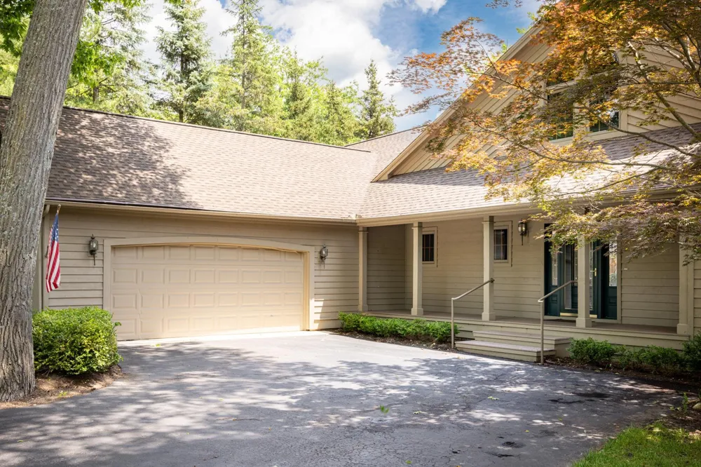 7953 S Glen Lake Road Glen Arbor Township, MI 49636