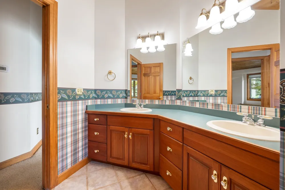 7953 S Glen Lake Road Glen Arbor Township, MI 49636
