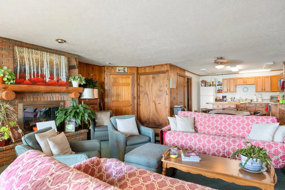 7953 S Glen Lake Road Glen Arbor Township, MI 49636