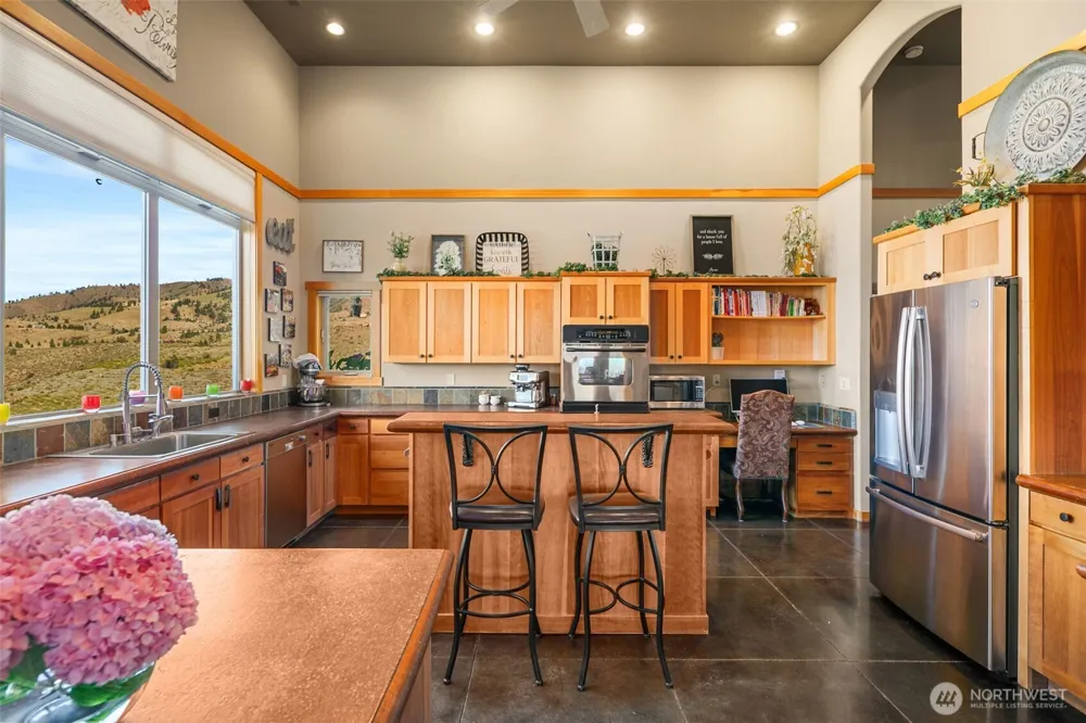 340 Hawks Meadow Road Chelan, WA 98816