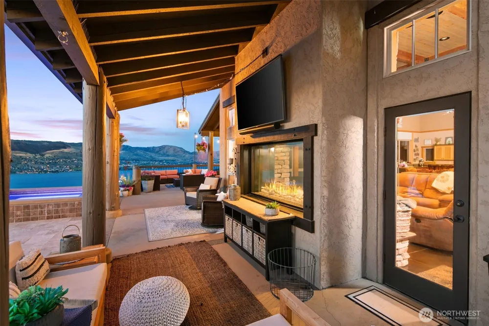 340 Hawks Meadow Road Chelan, WA 98816
