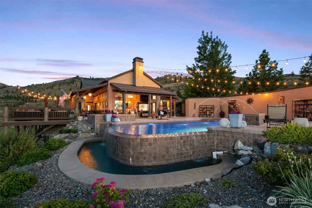340 Hawks Meadow Road Chelan, WA 98816