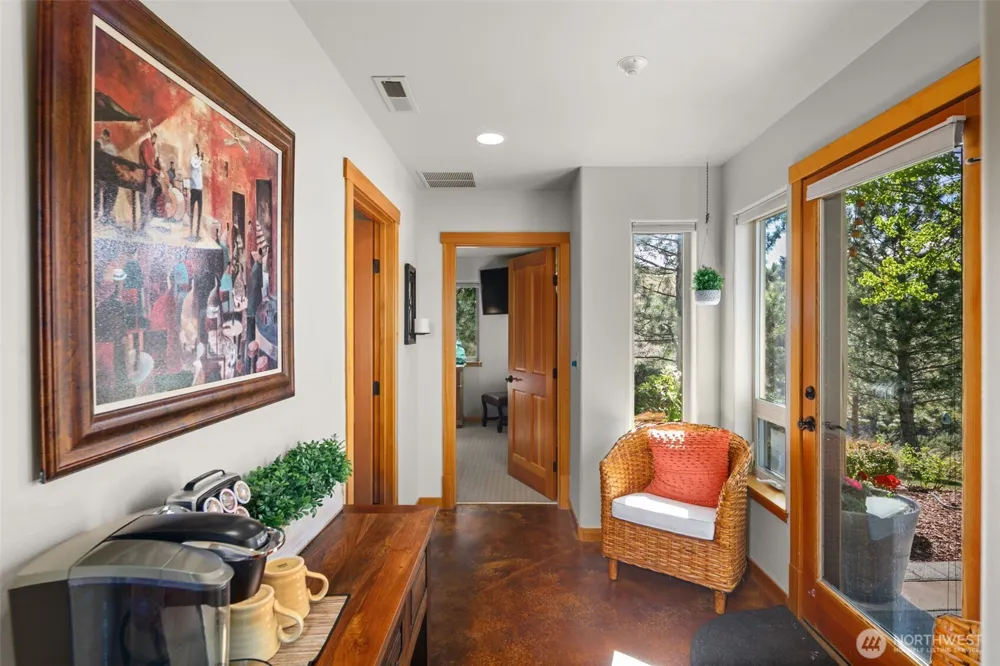 340 Hawks Meadow Road Chelan, WA 98816
