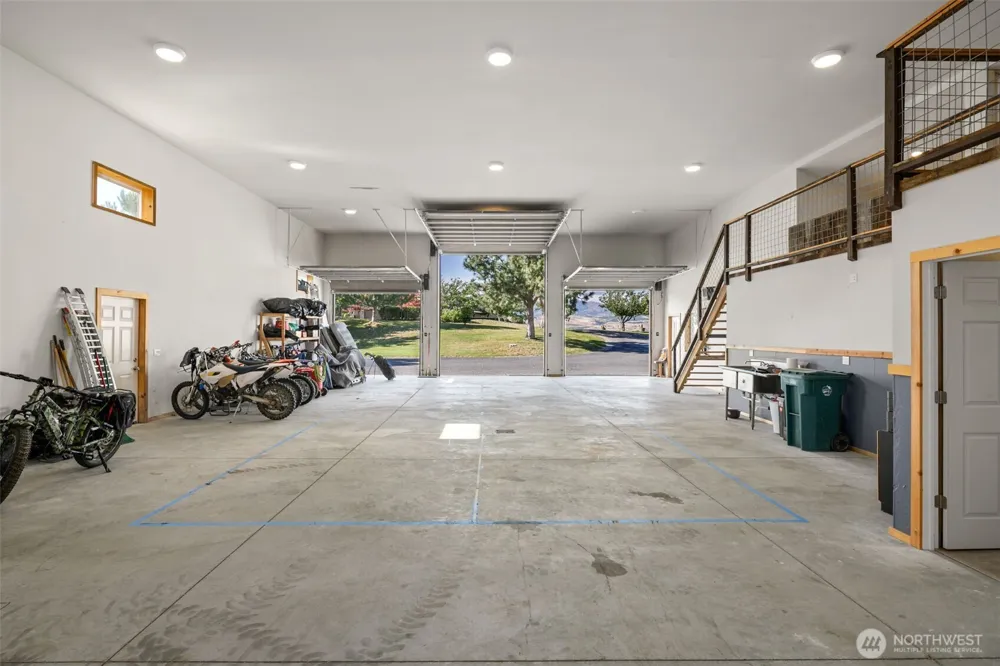 340 Hawks Meadow Road Chelan, WA 98816