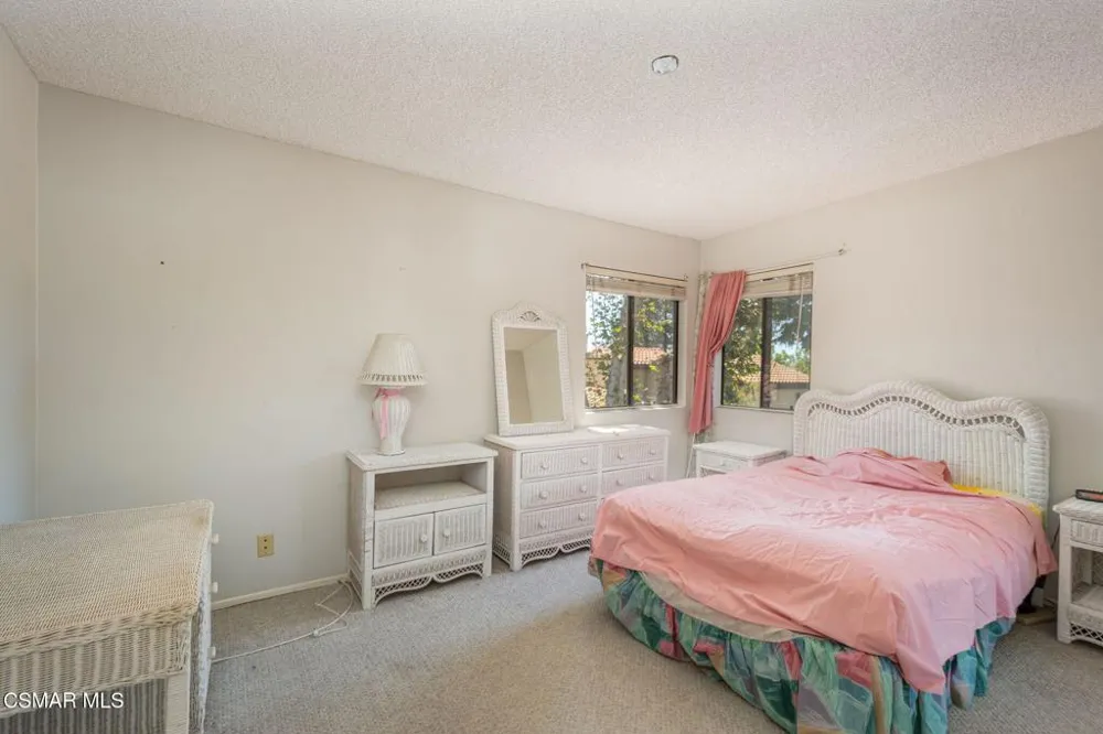 1225 Monte Sereno Drive Thousand Oaks, CA 91360