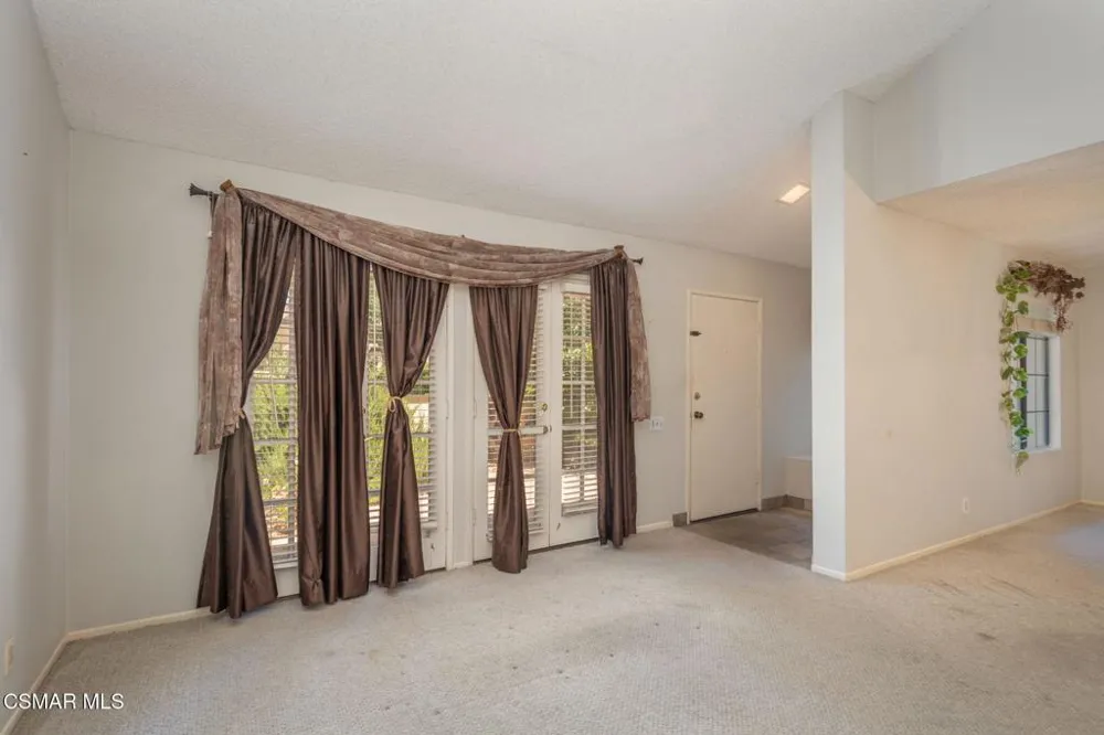 1225 Monte Sereno Drive Thousand Oaks, CA 91360