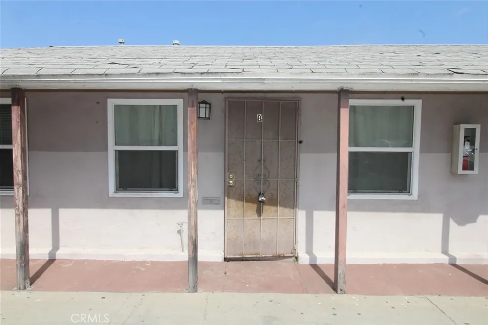 4986 Southern Avenue #B South Gate, CA 90280