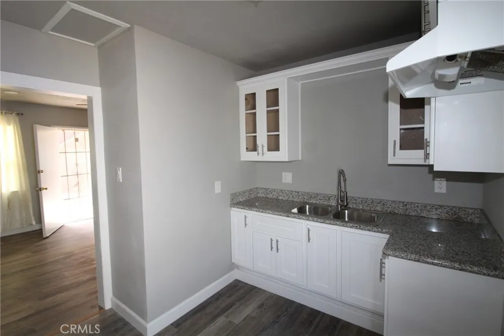 4986 Southern Avenue #B South Gate, CA 90280