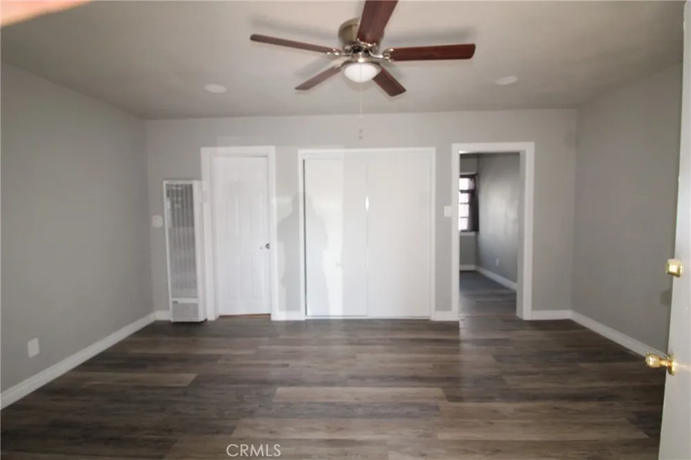 4986 Southern Avenue #B South Gate, CA 90280