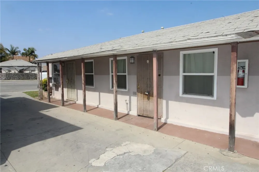 4986 Southern Avenue #B South Gate, CA 90280